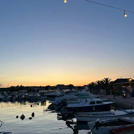 Moon Pakoštane